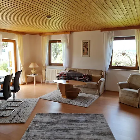 Apartment Haus Moni *